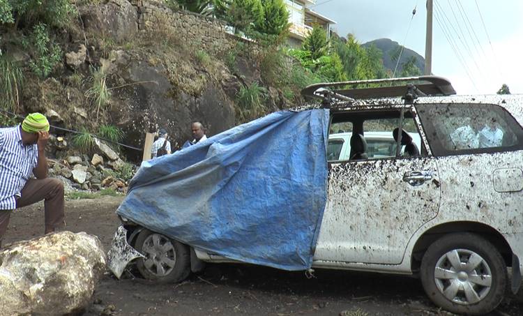 munnar, rock accident, munnar resort