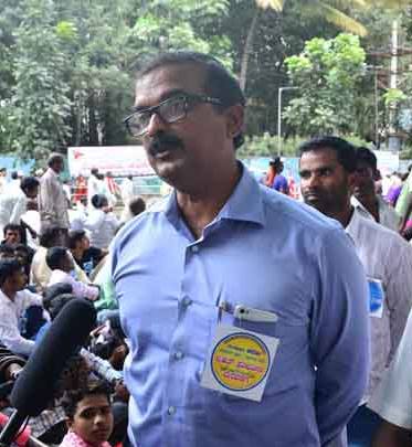 noor sreedhar, karanataka, land struggle