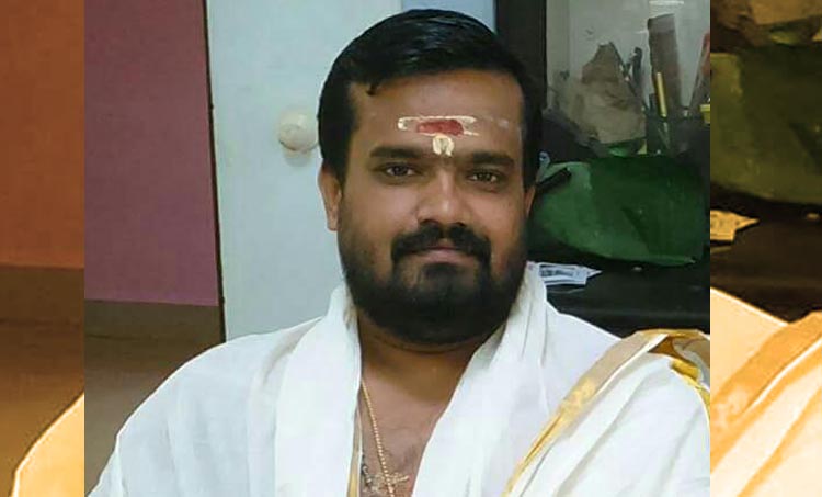 aneesh namboothiri , malikappuram melsanthi, sabarimala, priest