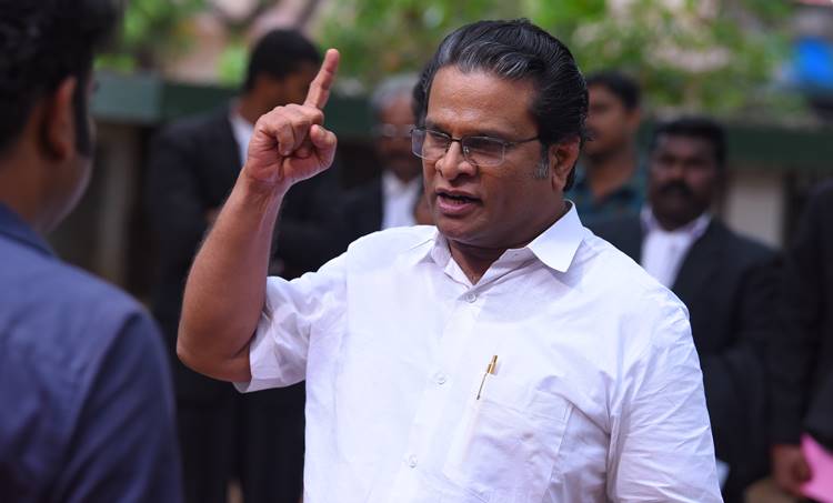 Hareesh Peradi in Janadhipan