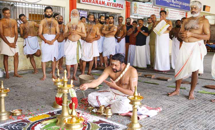 sabarimala thanthri kandararu rajeevararu supreme court verdict