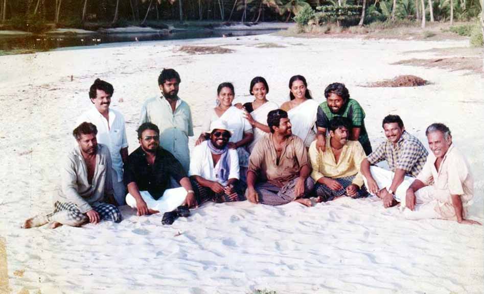 Mammooty Bharathan Amaram Cast and Crew