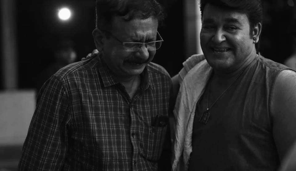 ഒടിയന് ഹരികൃഷ്ണന്, odiyan writer harikrishnan, harikrishnan writer, odiyan kanji dialogue, ഒടിയന് കഞ്ഞി, ഒടിയന് കഞ്ഞി ഡയലോഗ്, Odiyan, malayalam movie odiyan, mohanlal movie odiyan, odiyan movie, mohanlal, manju warrier, mohanlal-manju warrier, shrikumar menon, harikrishnan, odiyan trolls, പുതിയ ചിത്രം, സിനിമ, Entertainment, സിനിമാ വാര്ത്ത, ഫിലിം ന്യൂസ്, Film News, കേരള ന്യൂസ്, കേരള വാര്ത്ത, Kerala News, മലയാളം ന്യൂസ്, മലയാളം വാര്ത്ത, Malayalam News, Breaking News, പ്രധാന വാര്ത്തകള്, ഐ ഇ മലയാളം, iemalayalam, indian express malayalam, ഇന്ത്യന് എക്സ്പ്രസ്സ് മലയാളം