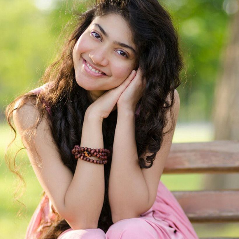 sai pallavi, സായ് പല്ലവി, happy birthday sai pallavi, സായ് പല്ലവി ജന്മദിനം, സായ് പല്ലവി പ്രായം, sai pallavi age, sai pallavi photos, sai pallavi pics, sai pallavi images, sai pallavi pic, sai pallavi photo, sai pallavi birthday, Indian express malayalam