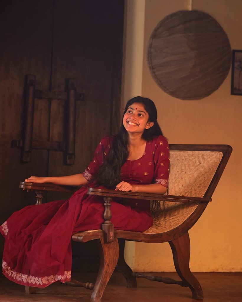 sai pallavi, സായ് പല്ലവി, happy birthday sai pallavi, സായ് പല്ലവി ജന്മദിനം, സായ് പല്ലവി പ്രായം, sai pallavi age, sai pallavi photos, sai pallavi pics, sai pallavi images, sai pallavi pic, sai pallavi photo, sai pallavi birthday, Indian express malayalam
