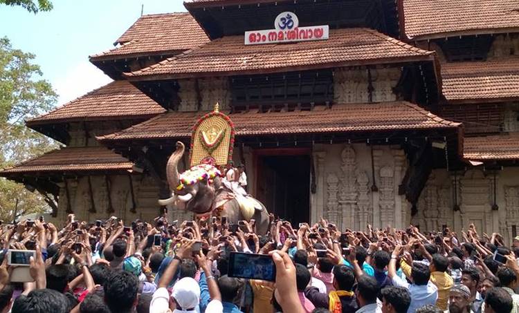 Ramchandran Thechikkottukavu, ie malayalam