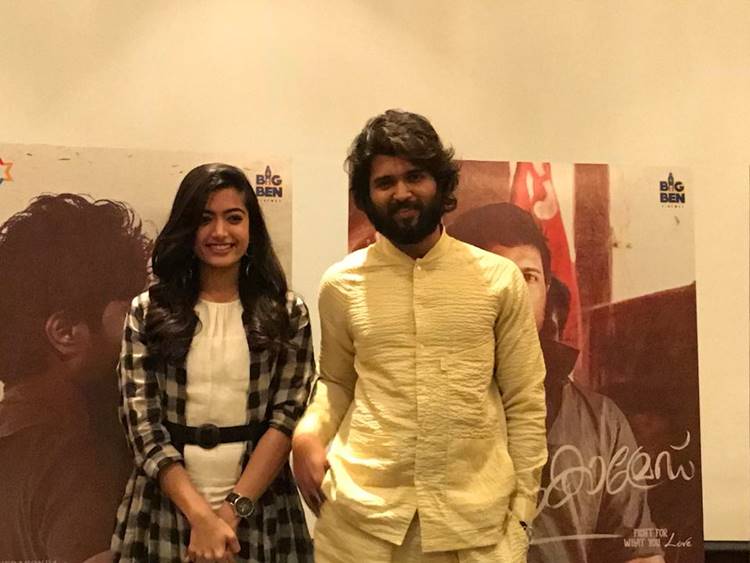 Vijay Deverakonda, വിജയ് ദേവരകൊണ്ട, Dear Comrade, ഡിയർ കോമ്രേഡ്, Dulquer Salmaan, ദുൽഖർ സൽമാൻ, Vijay Deverakonda Dulquer Salmaan, ദുൽഖർ സൽമാൻ വിജയ് ദേവരകൊണ്ട, Vijay Devarakonda latest film, Vijay Devarakonda in kochi, Dear Comrade trailer, ഡിയർ കോംറേഡ് ട്രെയിലർ, Video Song, വീഡിയോ സോങ്, പാട്ട്, സോങ്, ഐഇ മലയാളം