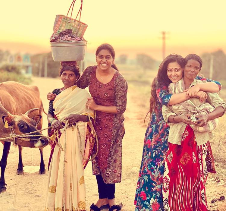 Friendship Day 2019, Anu Sithara, അനു സിതാര, Nimisha Sajayan, നിമിഷ സജയൻ, സൗഹൃദ ദിനം, Indian express Malayalam, ഇന്ത്യൻ എക്സ്പ്രസ് മലയാളം, Anu sithara photos, Nimisha Sajayan photos