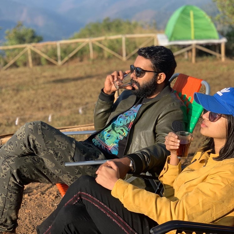 Arjun Ashokan, Arjun Ashokan Wedding anniversary, Arjun Ashokan photos, Arjun Ashokan family photos, Arjun Ashokan wife photos, Wedding Photos, Harisree Ashokan son, പുതിയ ചിത്രം, സിനിമ, Entertainment, സിനിമാ വാര്ത്ത, ഫിലിം ന്യൂസ്, Film News, കേരള ന്യൂസ്, കേരള വാര്ത്ത, Kerala News, മലയാളം ന്യൂസ്, മലയാളം വാര്ത്ത, Malayalam News, Breaking News, പ്രധാന വാര്ത്തകള്, ഐ ഇ മലയാളം, iemalayalam, indian express malayalam, ഇന്ത്യന് എക്സ്പ്രസ്സ് മലയാളം