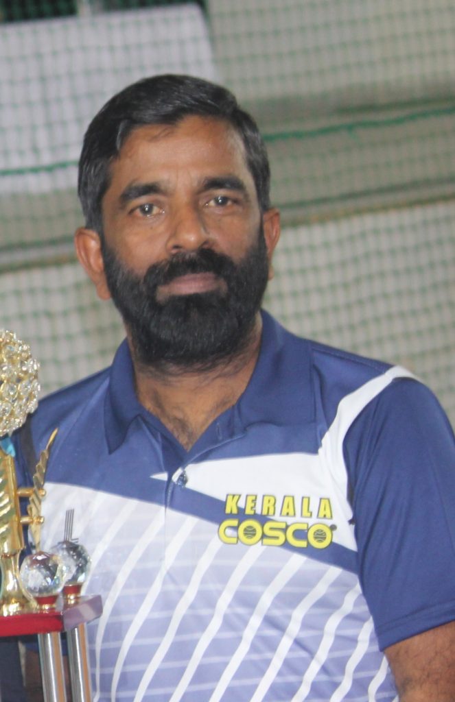 cs sadanandan, സി എസ് സദാനന്ദന്, kerala women's team coach, കേരള വനിതാ വോളിബോള് ടീം, പരിശീലകന്, LNCPE, റെയില്വേ, ഫെഡറേഷന് കപ്പ്, ദേശീയ ചാമ്പ്യന്ഷിപ്പ്, ചാമ്പ്യന്മാര്, എല്എന്സിപിഇ, iemalayalam, ഐഇമലയാളം