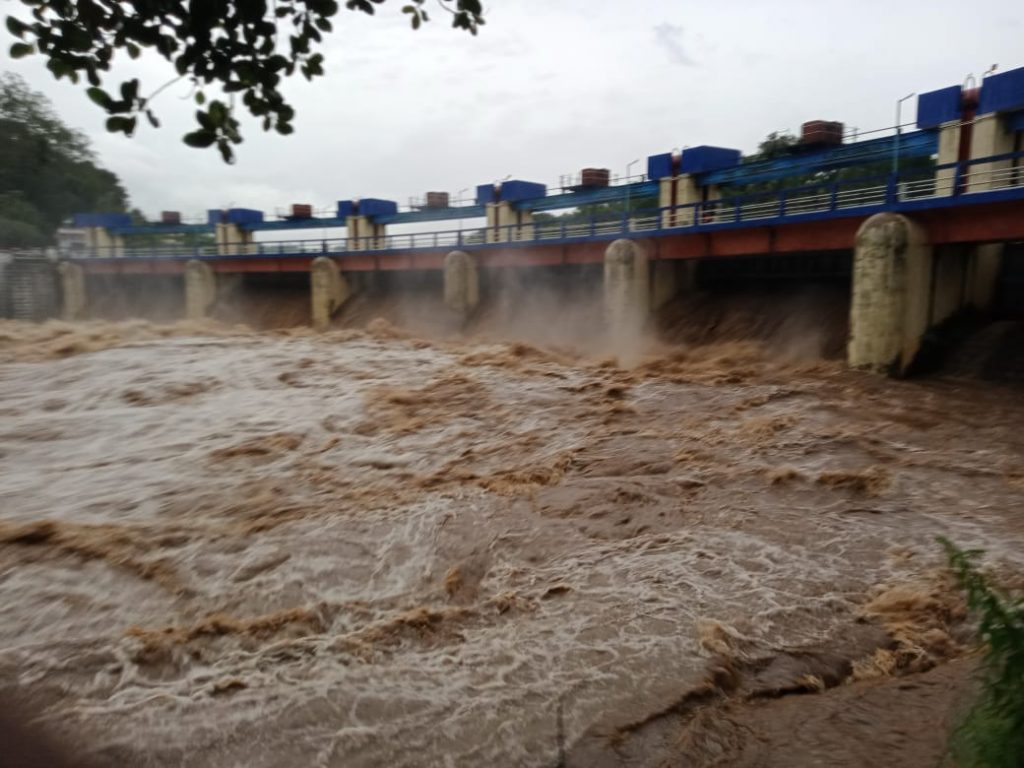 rain kerala summer rain cyclone amphen