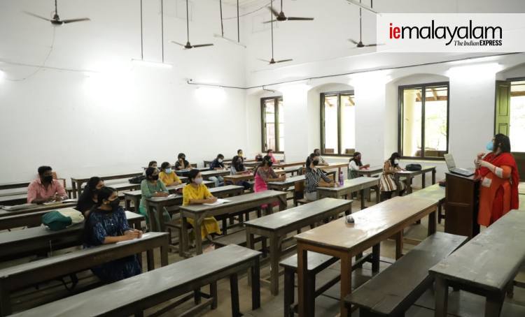 College Re Open, കോളേജുകൾ വീണ്ടും തുറക്കുന്നു, College Universities, കോളേജ് യൂണിവേഴ്സിറ്റികൾ, Covid , കോവിഡ്, IE Malayalam, ഐഇ മലയാളം